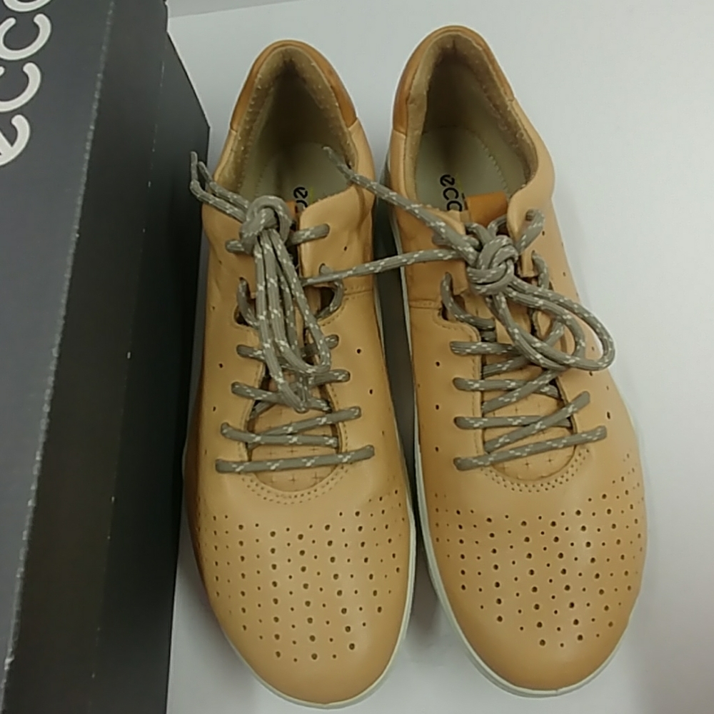 ECCO Biom Street Powder Yak Leather Size 37